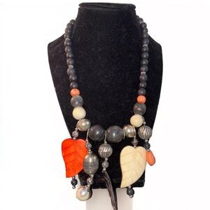 Vintage Chunky Wooden Beaded Choker Necklace 12” L